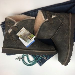 BearPaw Margaery Distressed Chestnut Short Boot